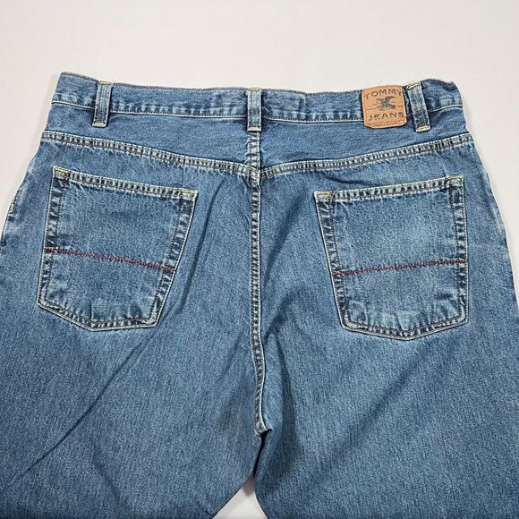 Tommy Jeans 40 x 30 Medium Wash Boot Cut Denim Distressed Hilfiger Straight Leg - Picture 9 of 14
